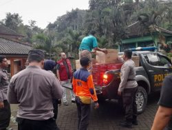 Bentuk Solidaritas, KSP CU Femung Pebaya Salurkan Bantuan Bagi Korban Kebakaran di Mansalong